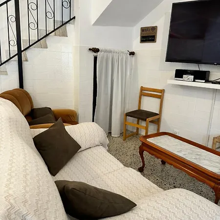 Casa De Pueblo Cerca De Gredos Y Navaluenga Casa vacanze