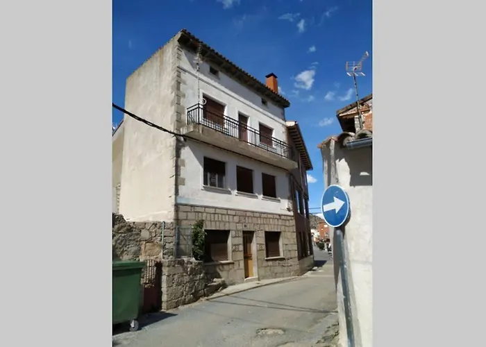 Casa De Pueblo Cerca De Gredos Y Navaluenga